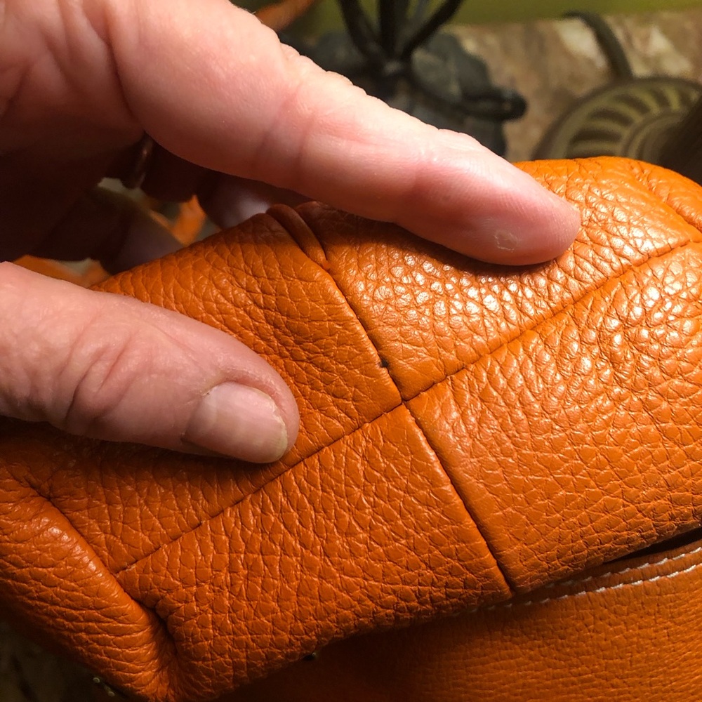 Anya Hindmarch of London! Gorgeous Orange Leather Shoulder Bag - Picture 13 of 16